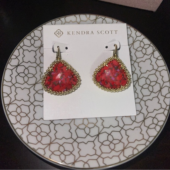 Kendra Scott Jewelry - Kendra Scott Framed Kendall Gold in Bronze Veined Red & Fuchsia Magnesite